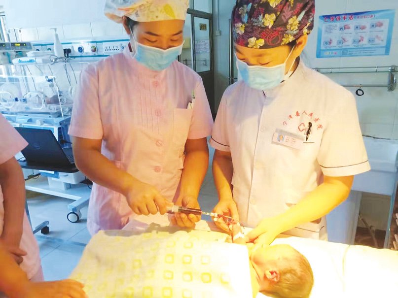 温泉县妇婴监护型护送